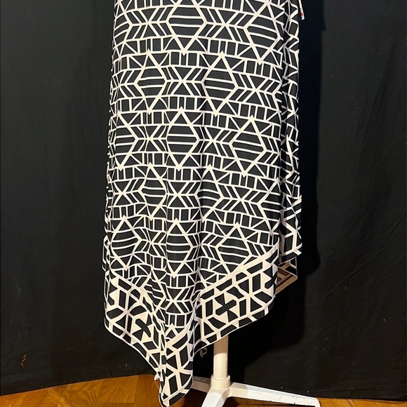 “Boho Escape” geometric print jersey hi-lo midi skirt w/contrast border-NWT - Picture 4 of 16